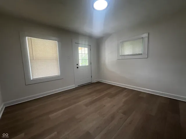 $975 | 1504 North Gladstone Avenue, Indianapolis, IN 46201