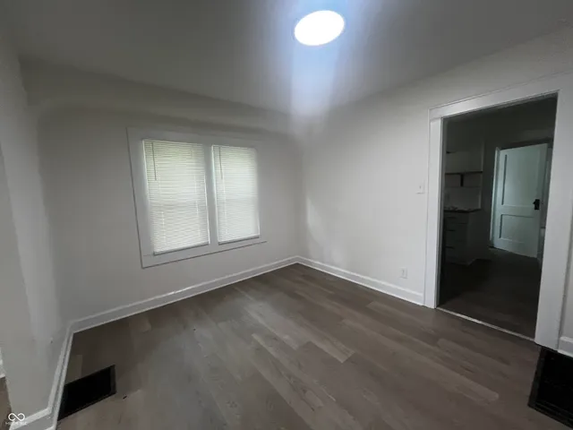 $975 | 1504 North Gladstone Avenue, Indianapolis, IN 46201