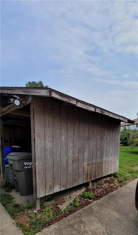 197 Freeport Road Butler, PA 16002 - Photo 23 of 24