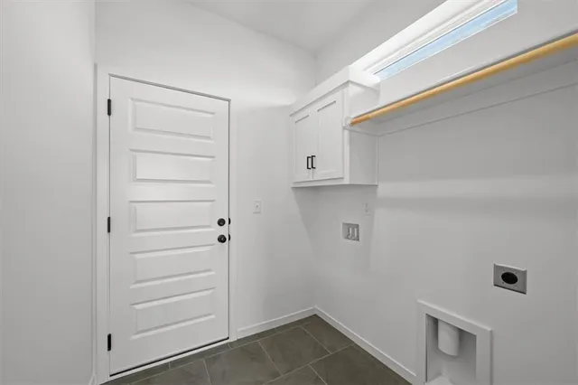 $527,000 | 2615 Southwest Tracker Lane, Lee's Summit, MO 64082