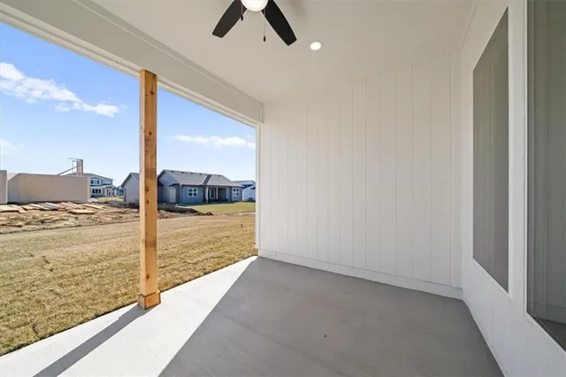 $527,000 | 2615 Southwest Tracker Lane, Lee's Summit, MO 64082