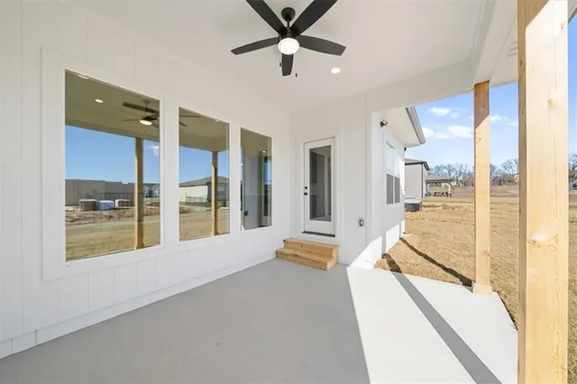 $527,000 | 2615 Southwest Tracker Lane, Lee's Summit, MO 64082