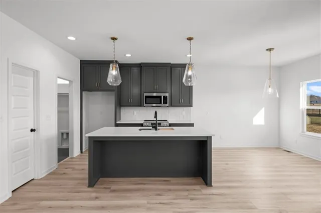 $527,000 | 2615 Southwest Tracker Lane, Lee's Summit, MO 64082