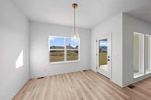 $527,000 | 2615 Southwest Tracker Lane, Lee's Summit, MO 64082