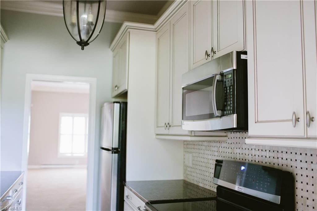 1108 Dover Road, Unit J Greensboro, NC 27408 - Photo 11 of 20 Gallery Image 11