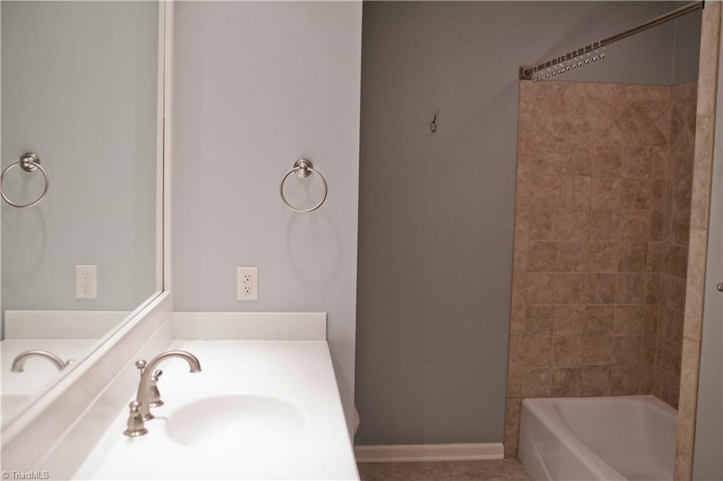 1108 Dover Road, Unit J Greensboro, NC 27408 - Photo 17 of 20 Gallery Image 17