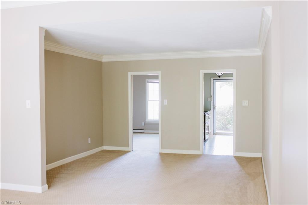 1108 Dover Road, Unit J Greensboro, NC 27408 - Photo 4 of 20 Gallery Image 4