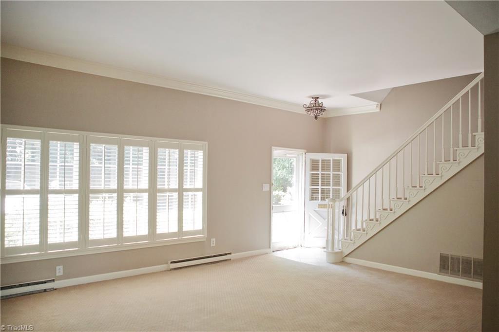 1108 Dover Road, Unit J Greensboro, NC 27408 - Photo 5 of 20 Gallery Image 5