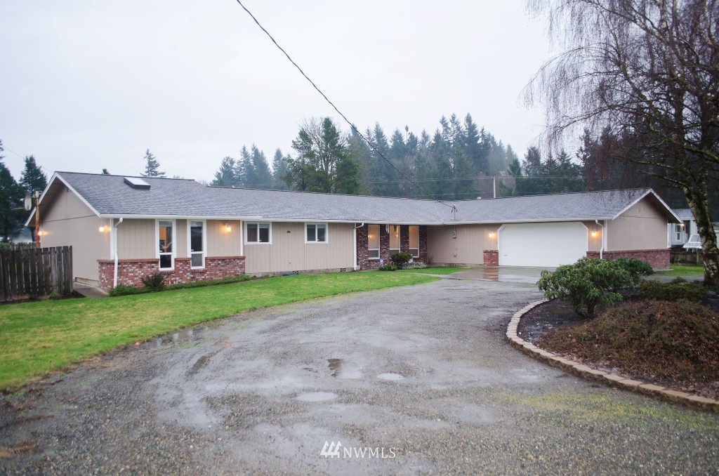 19236 Loganberry Street Southwest Rochester, WA 98579 - Photo 2 of 24