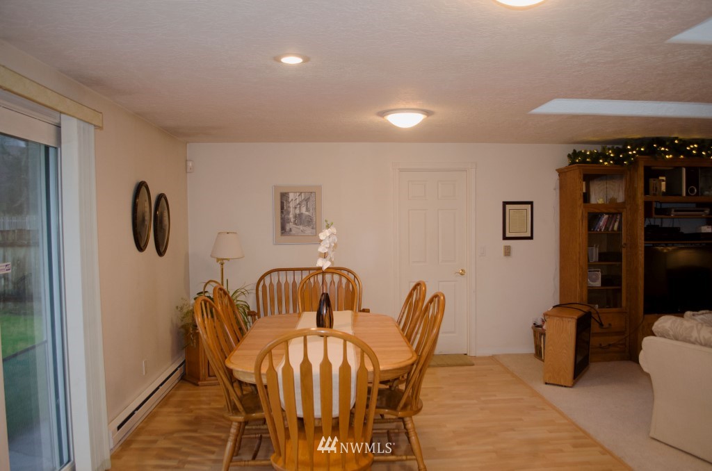 19236 Loganberry Street Southwest Rochester, WA 98579 - Photo 11 of 24