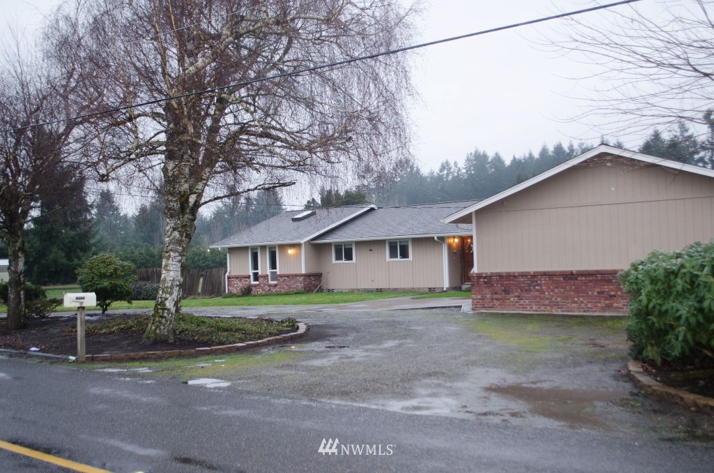 19236 Loganberry Street Southwest Rochester, WA 98579 - Photo 3 of 24