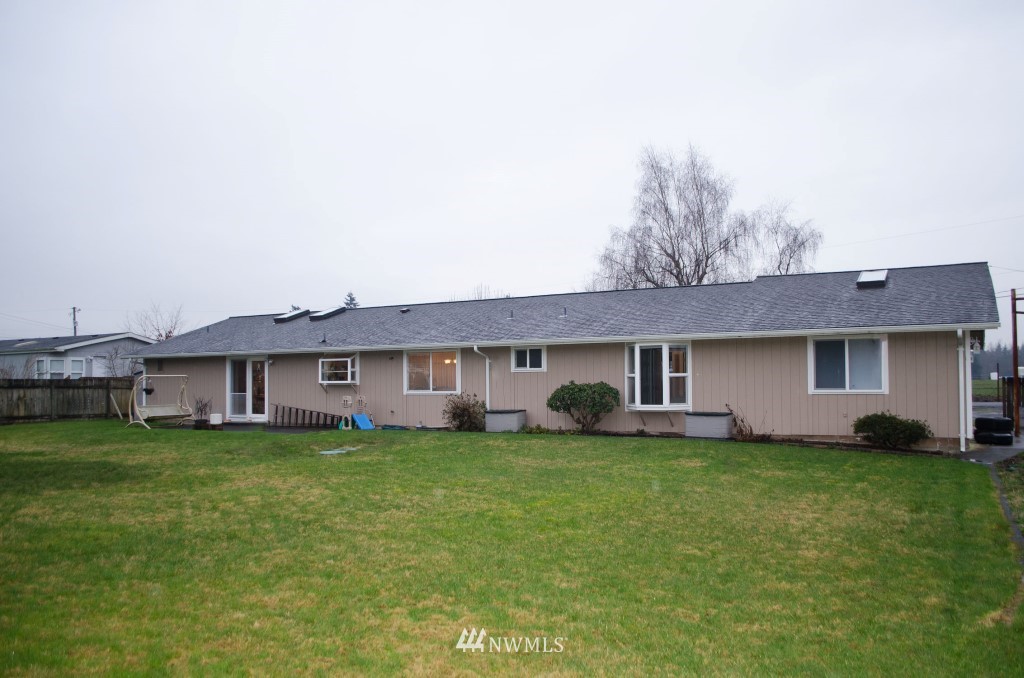 19236 Loganberry Street Southwest Rochester, WA 98579 - Photo 22 of 24
