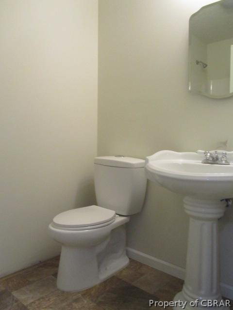 6318 Ware Neck Road Gloucester, VA 23061 - Photo 8 of 9 Gallery Image 8