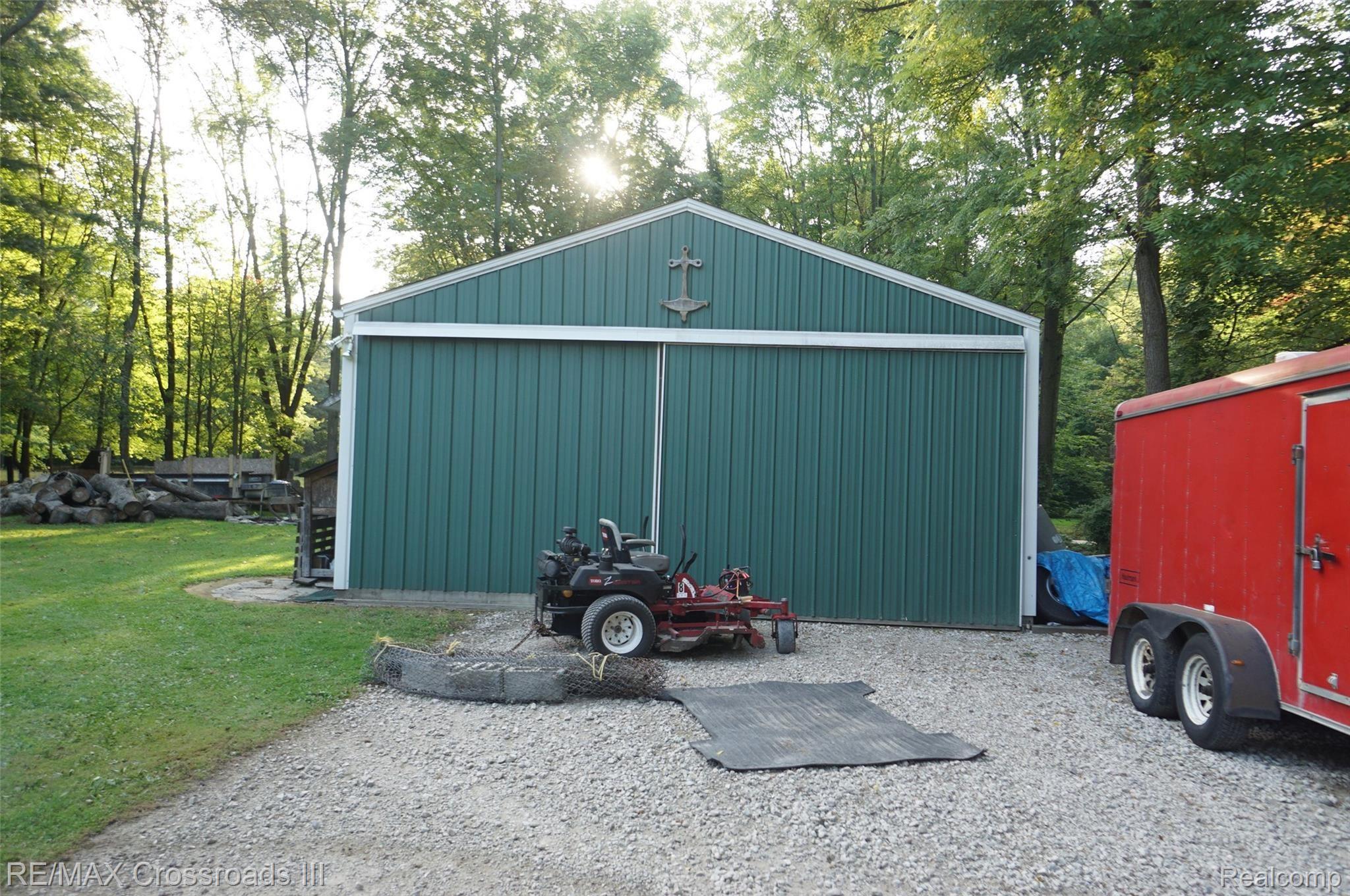 17164 Renton Road Belleville, MI 48111 - Photo 18 of 21 DSC04229.JPG