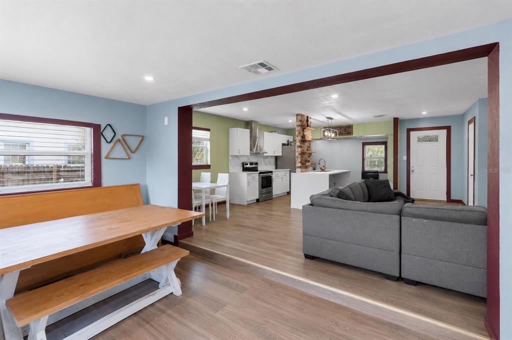 1428 Maury Road Orlando, FL 32804 - Photo 5 of 20 Gallery Image 5