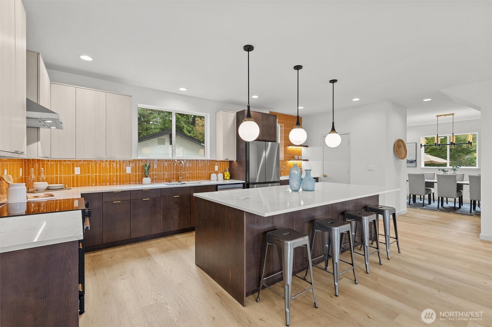 5446 40th Avenue Southwest Seattle, WA 98136 - Photo 12 of 28