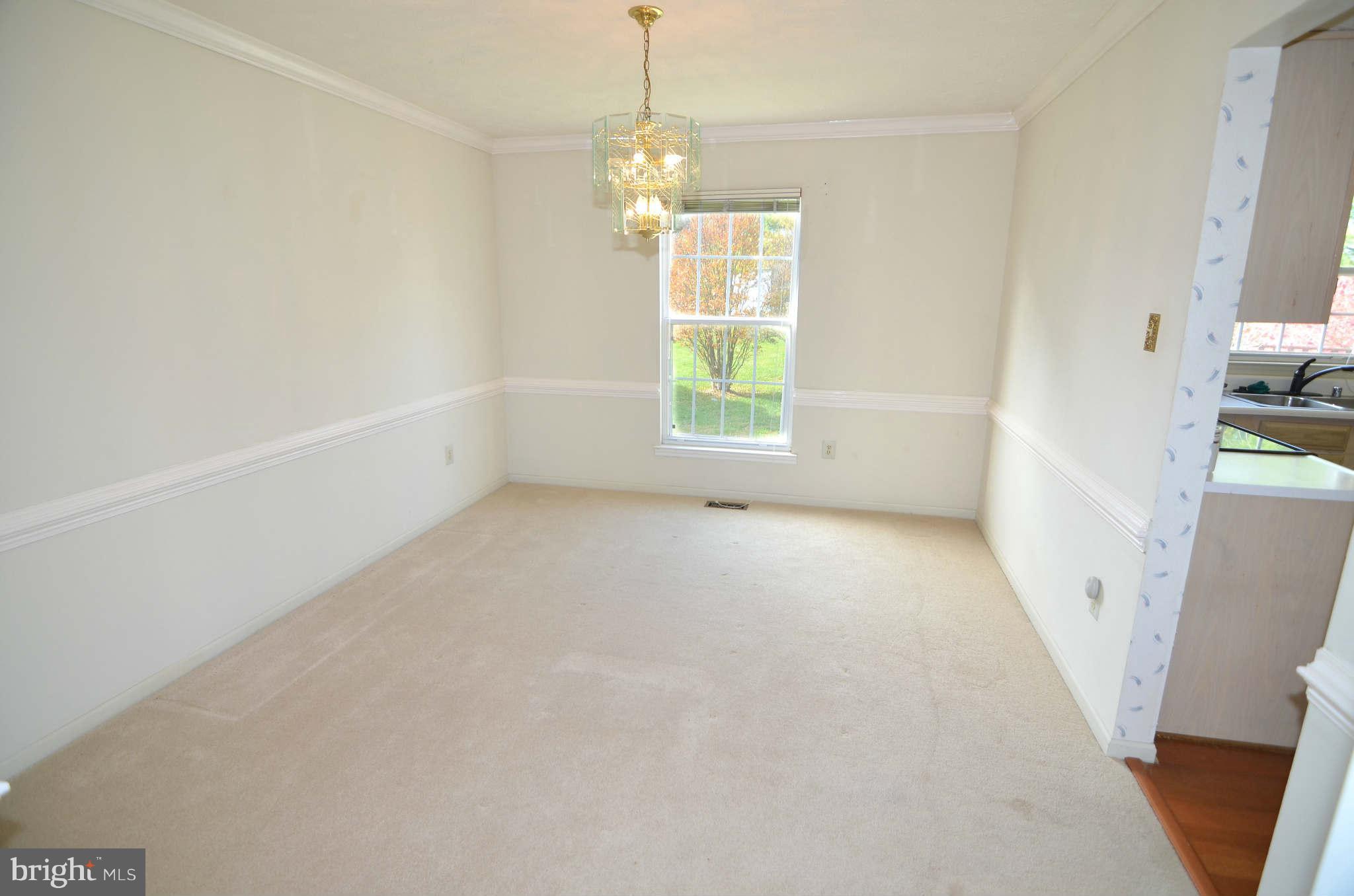 2114 Cross Trails Road Baltimore, MD 21244 - Photo 4 of 10 Dining Room