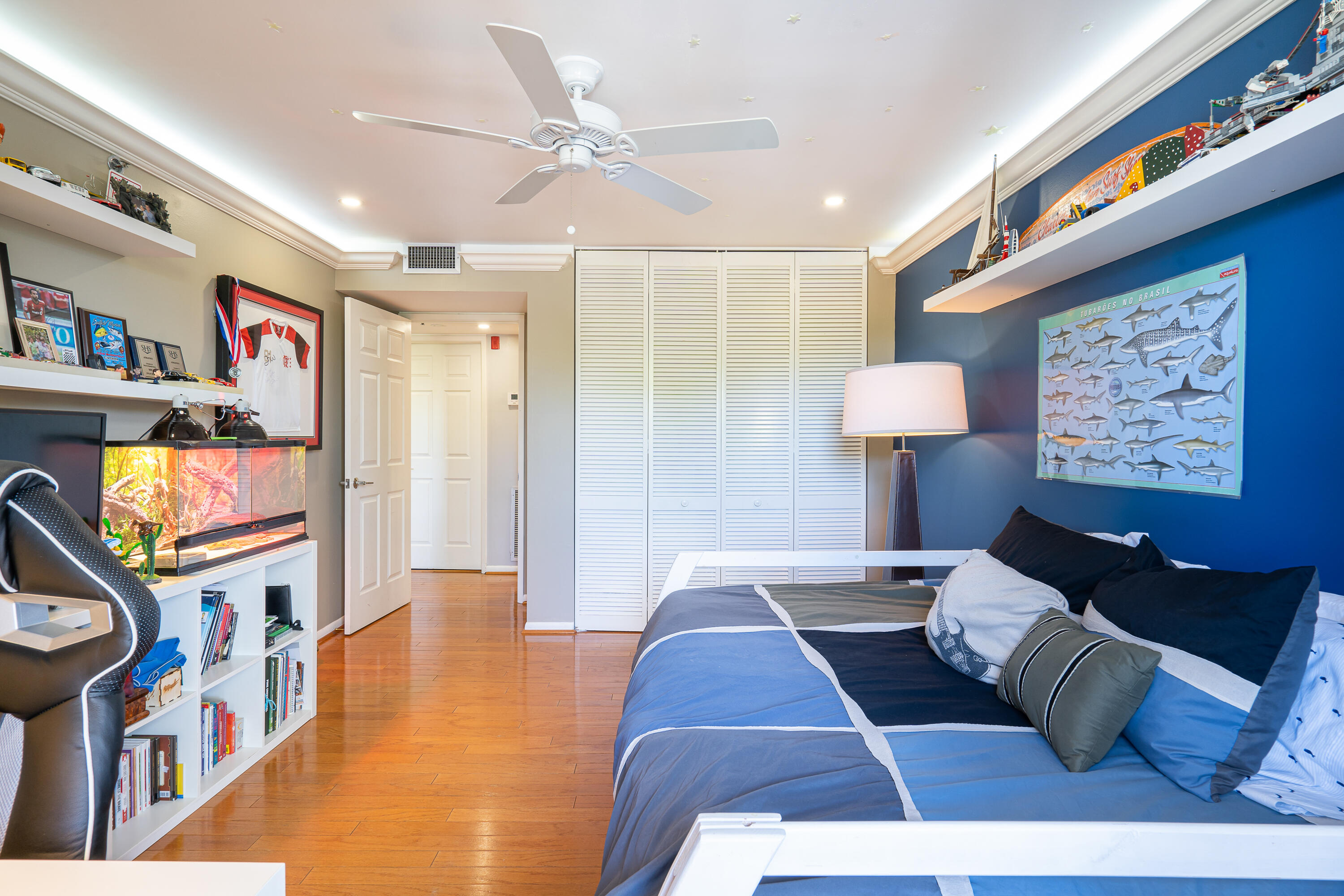 23200 Camino Del Mar, Unit 301 Boca Raton, FL 33433 - Photo 12 of 22 a bedroom with furniture and a rug