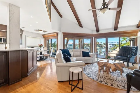 $1,950,000 | 740 Pinellas Bayway South, Tierra Verde, FL 33715