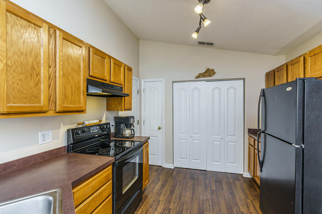 614 Miles Road Nicholasville, KY 40356 - Photo 7 of 18 614miles09
