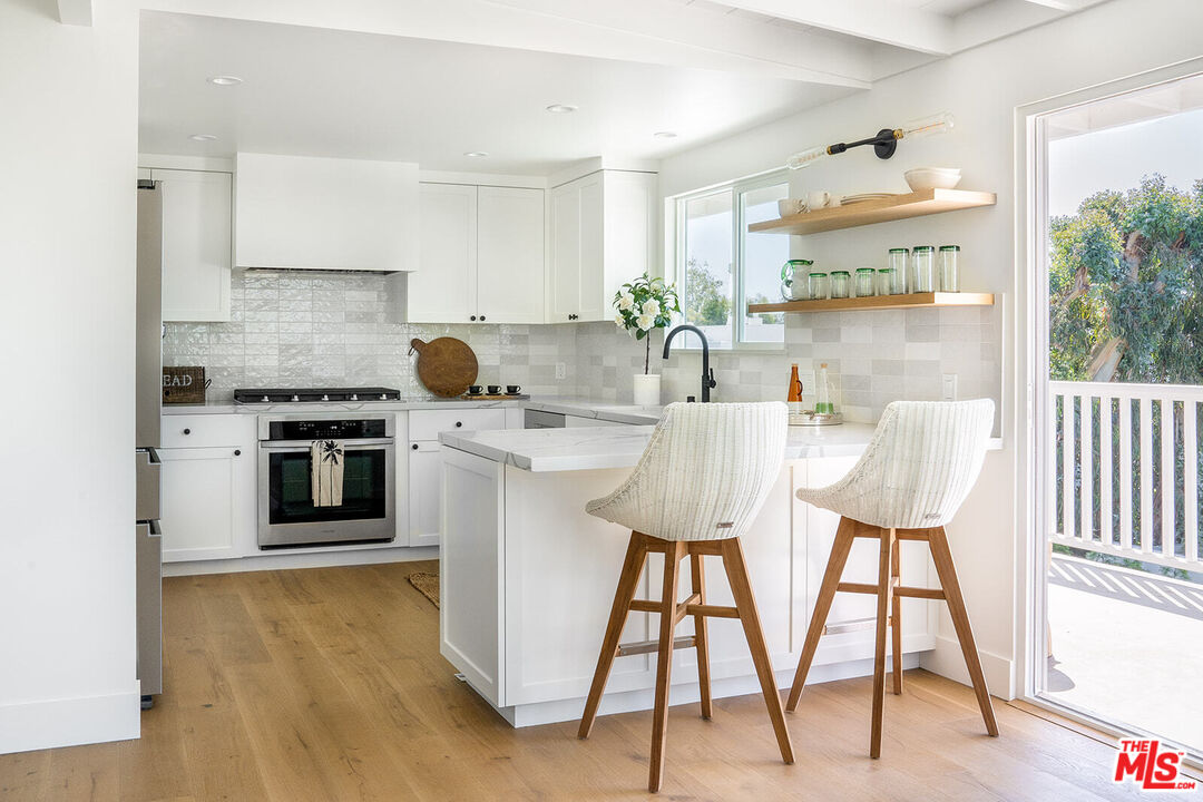 31254 Bailard Road Malibu, CA 90265 - Photo 3 of 18