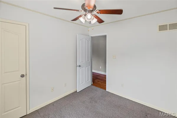 $345,000 | 407 Glen Echo Drive, De Soto, MO 63020