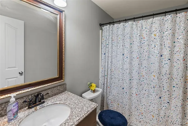 $335,000 | 407 Glen Echo Drive, De Soto, MO 63020