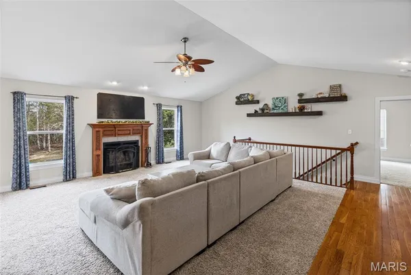 $345,000 | 407 Glen Echo Drive, De Soto, MO 63020