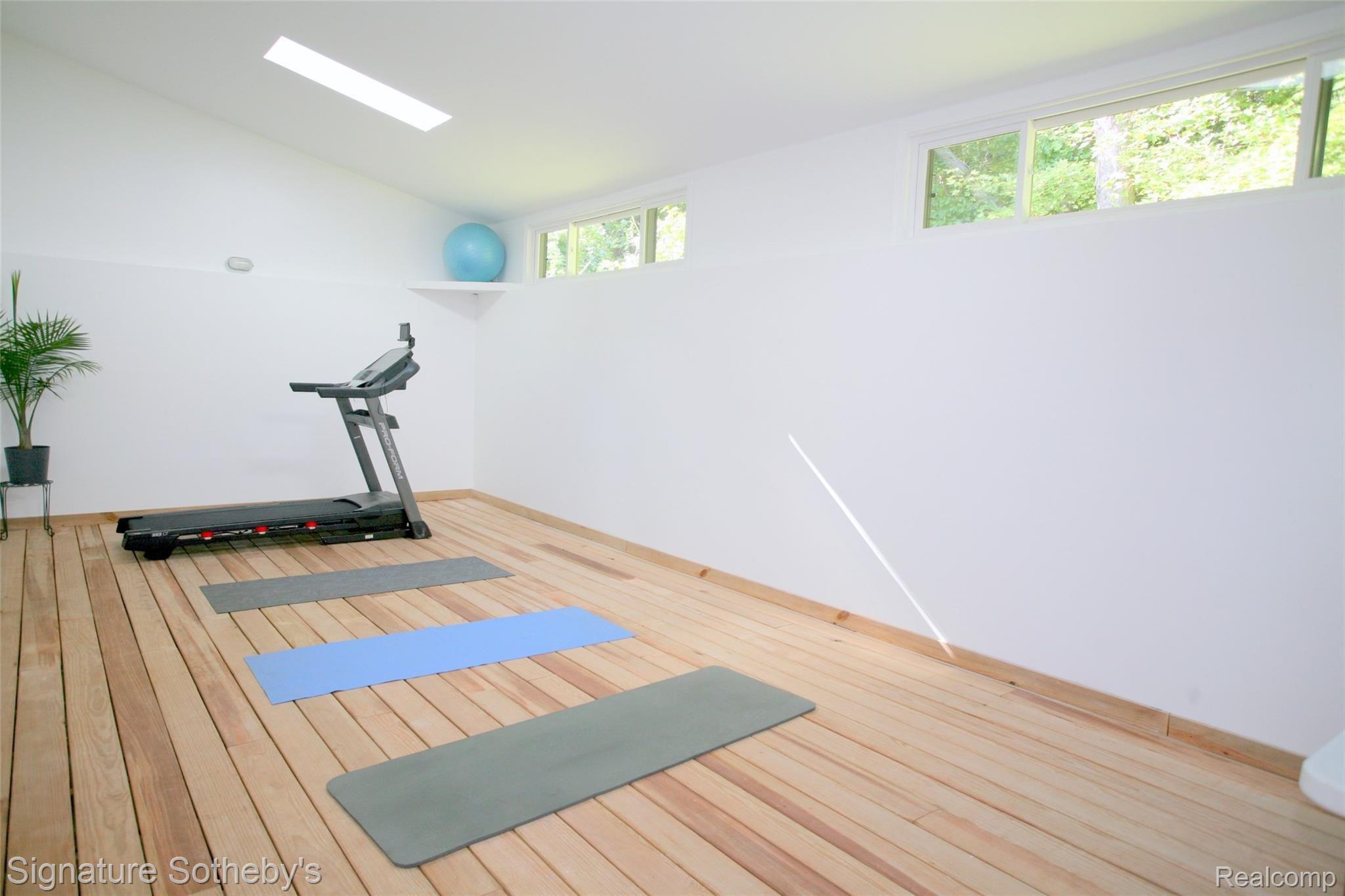 9100 Fox Hollow Road Clarkston, MI 48348 - Photo 44 of 52 Exercise Room