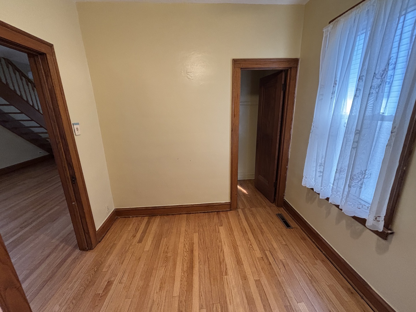 7619 West 60th Place Summit, IL 60501 - Photo 15 of 37