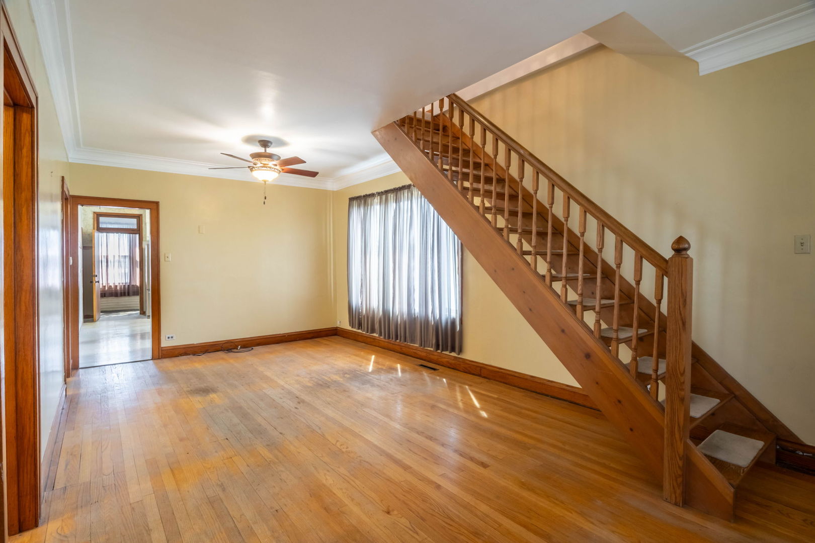 7619 West 60th Place Summit, IL 60501 - Photo 4 of 37