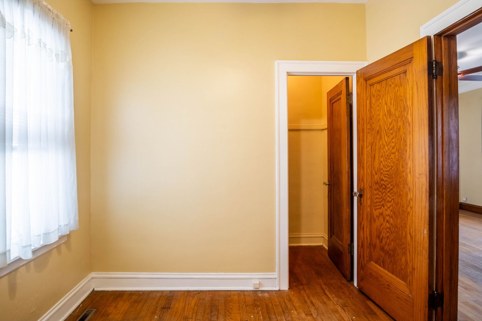 7619 West 60th Place Summit, IL 60501 - Photo 10 of 37