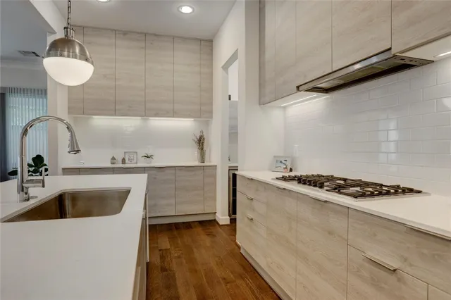 $5,500 | 1715 Maravilla Drive, Houston, TX 77055