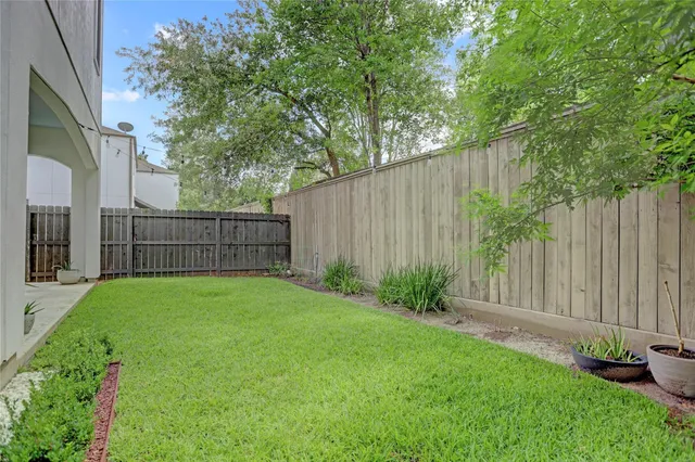$5,500 | 1715 Maravilla Drive, Houston, TX 77055