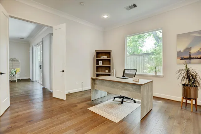 $5,500 | 1715 Maravilla Drive, Houston, TX 77055