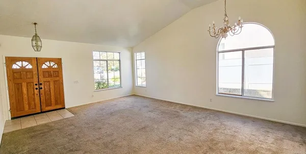 $889,000 | 390 Pismo Bay Court, Oceanside, CA 92057