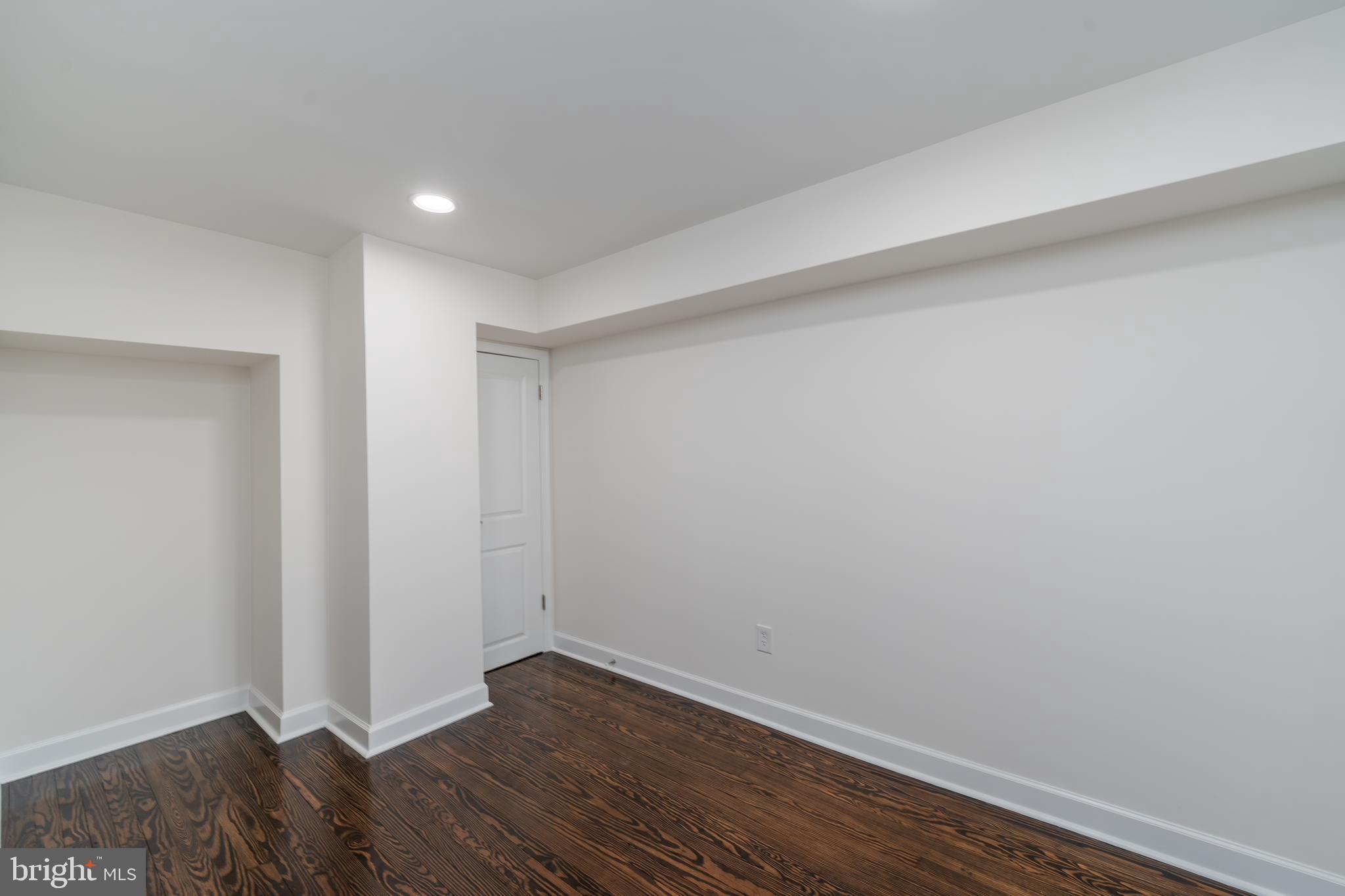 116 South Durham Street Baltimore, MD 21231 - Photo 8 of 28 a view of an empty room