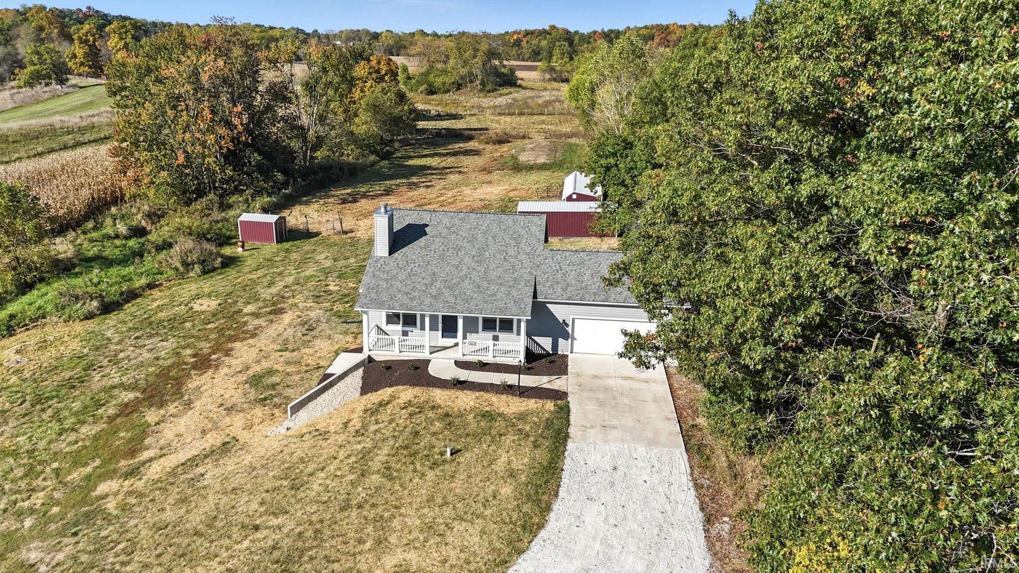 18211 Wappes Road Churubusco, IN 46723 - Photo 3 of 33