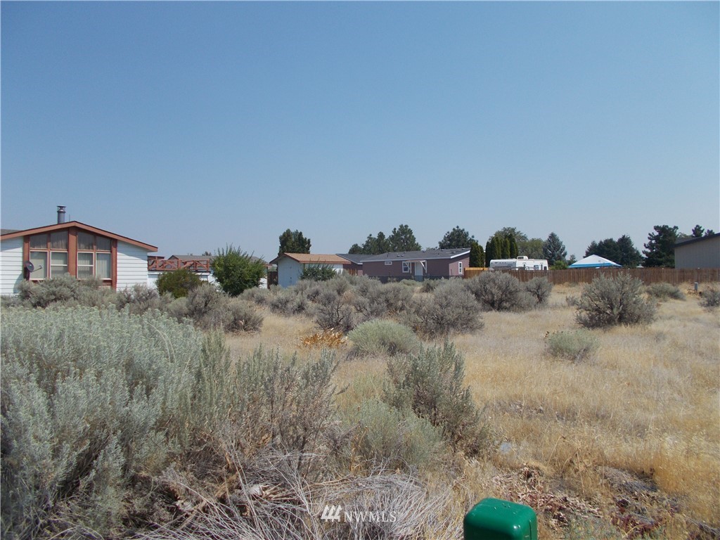 319 Spring Circle Mattawa, WA 99349 - Photo 1 of 4 Gallery Image 1