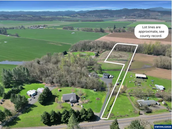 $229,900 | 99 West Highway 99, Junction City, OR 97448