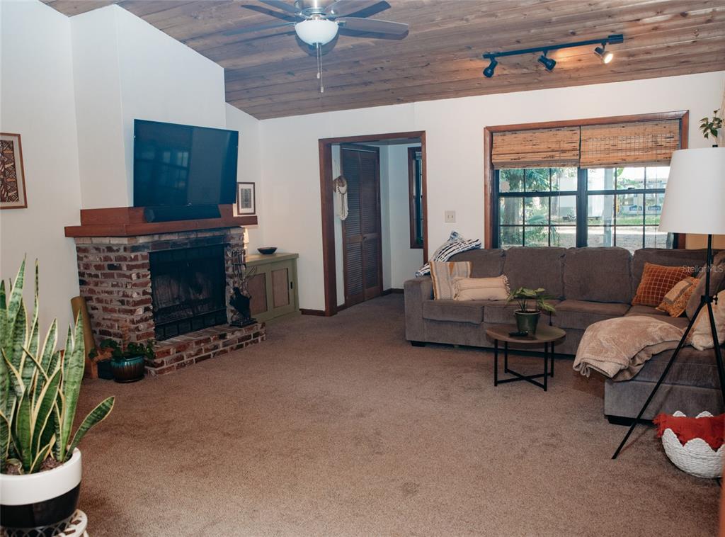 2002 Southwest 43rd Avenue Gainesville, FL 32608 - Photo 25 of 27 Gallery Image 25