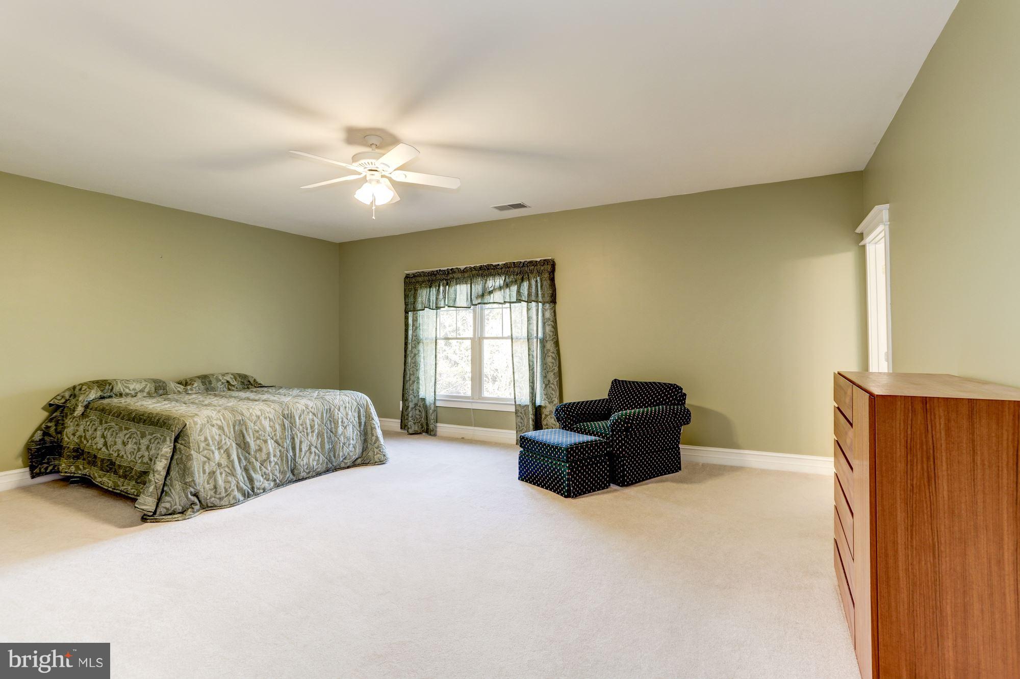 3127 Holmes Run Road Falls Church, VA 22042 - Photo 18 of 30 Bedroom