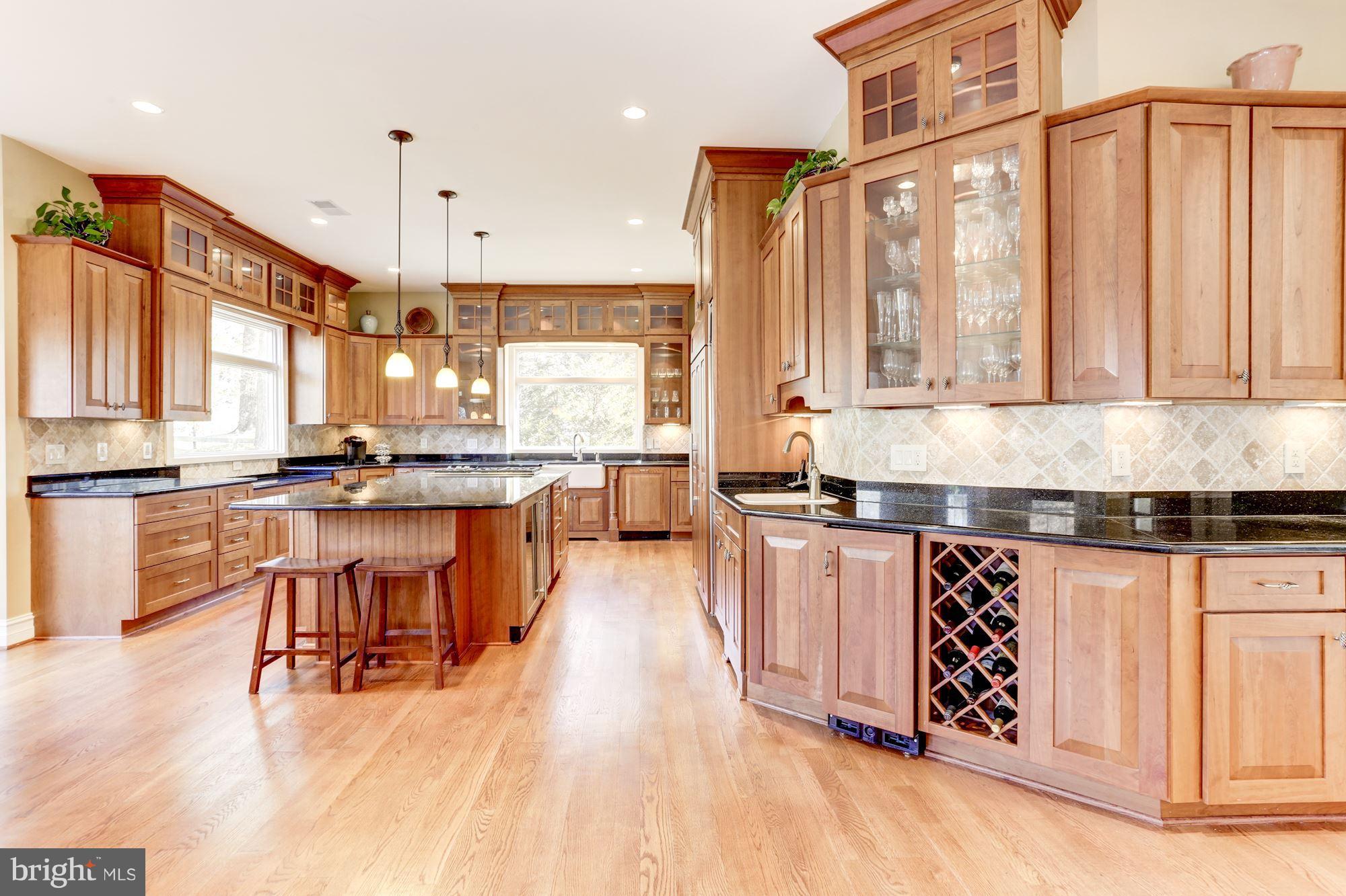 3127 Holmes Run Road Falls Church, VA 22042 - Photo 8 of 30 Kitchen
