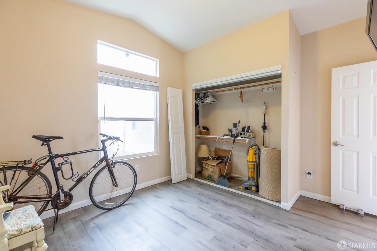 125 1st Avenue Pacifica, CA 94044 - Photo 23 of 55 a view of an entryway with wooden floor
