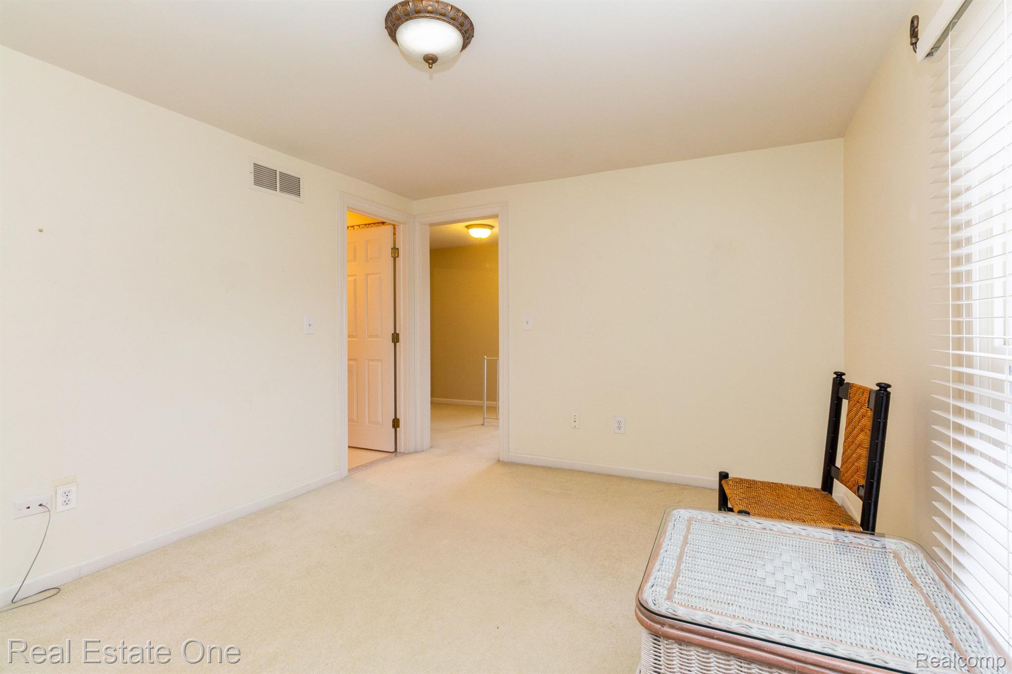 1439 Lantern Lane Rochester, MI 48306 - Photo 22 of 39 Gallery Image 22