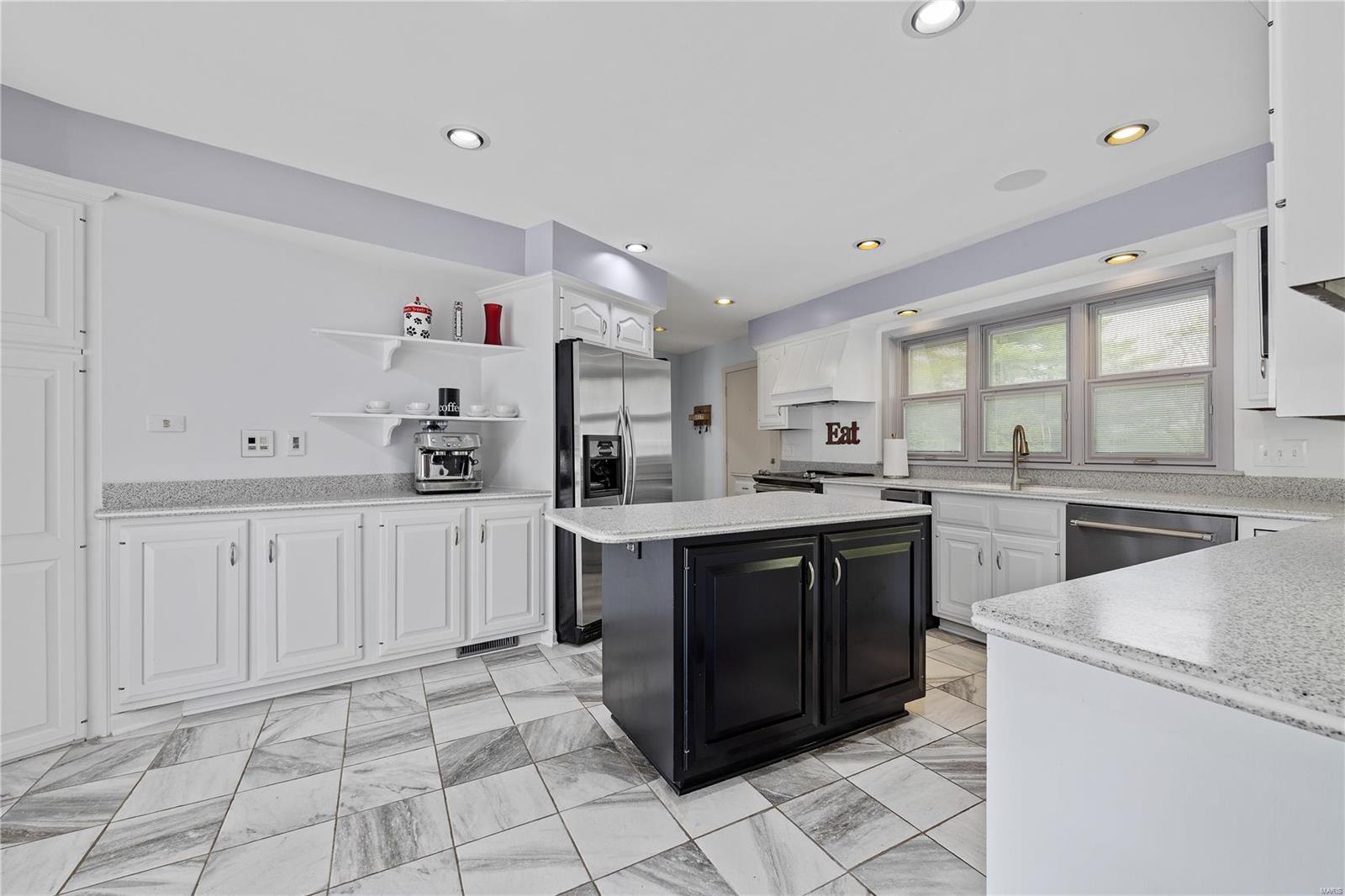 12426 Clayton Road Town and Country, MO 63131 - Photo 16 of 54 Gallery Image 16