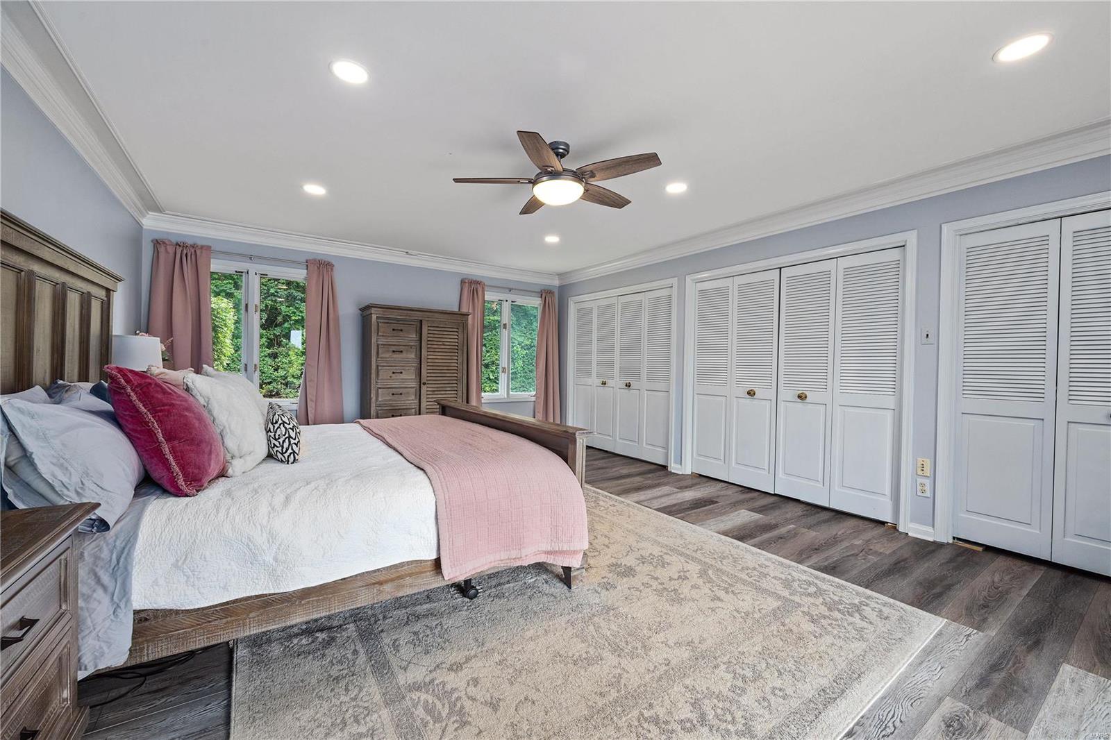 12426 Clayton Road Town and Country, MO 63131 - Photo 25 of 54 Gallery Image 25
