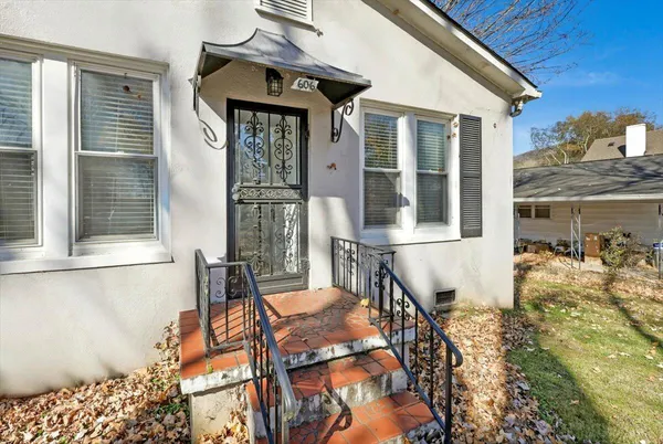 $239,900 | 606 Holly Avenue, South Pittsburg, TN 37380