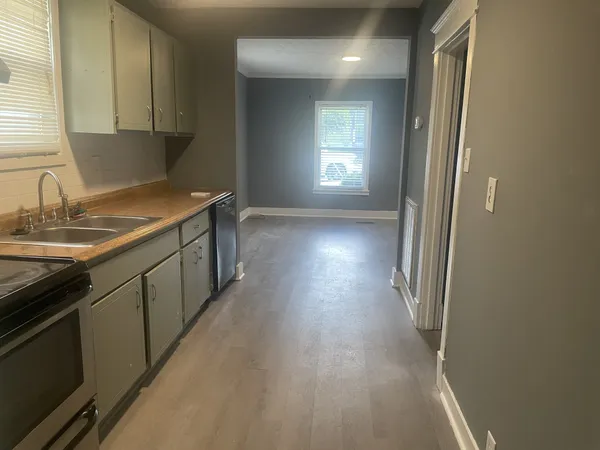 $1,650 | 914 Locklayer Street, Nashville, TN 37208
