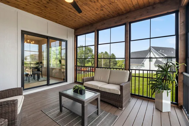 $989,900 | 4944 Parkside Circle, Eagan, MN 55123